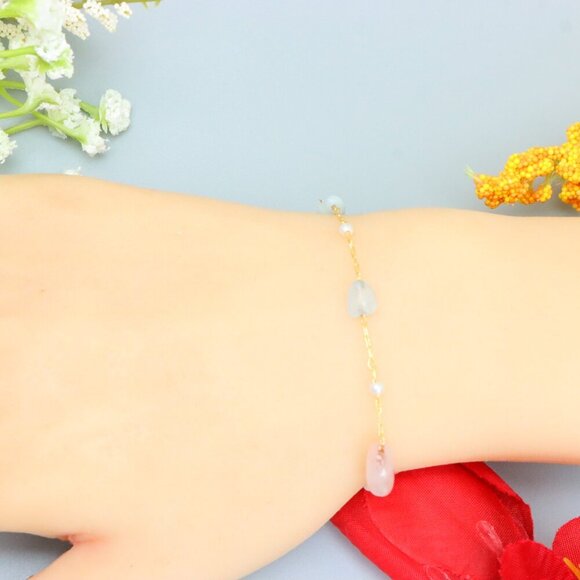 "Elegant & Trendy Bracelet, A Perfect Gift for Women, Thoughtful, EVCH1248 - Picture 1 of 11